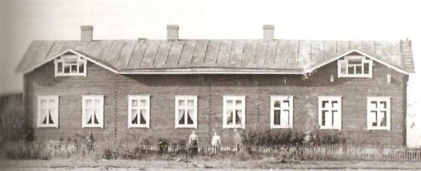 KAUHAVA
YlikylÃ¤n koulu 1910-luvulla. 
