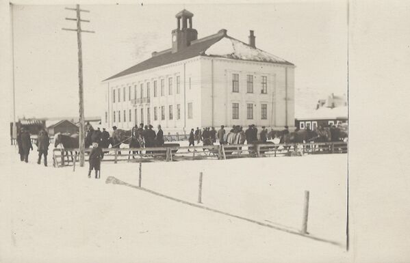 Lapuan kunnantalo
Talvinen kuva noin 1927 paikkeilta. Kortissa ei ole taustaviivoitusta.
